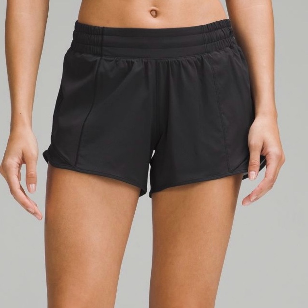 Lululemon Hotty Hot Shorts 4”